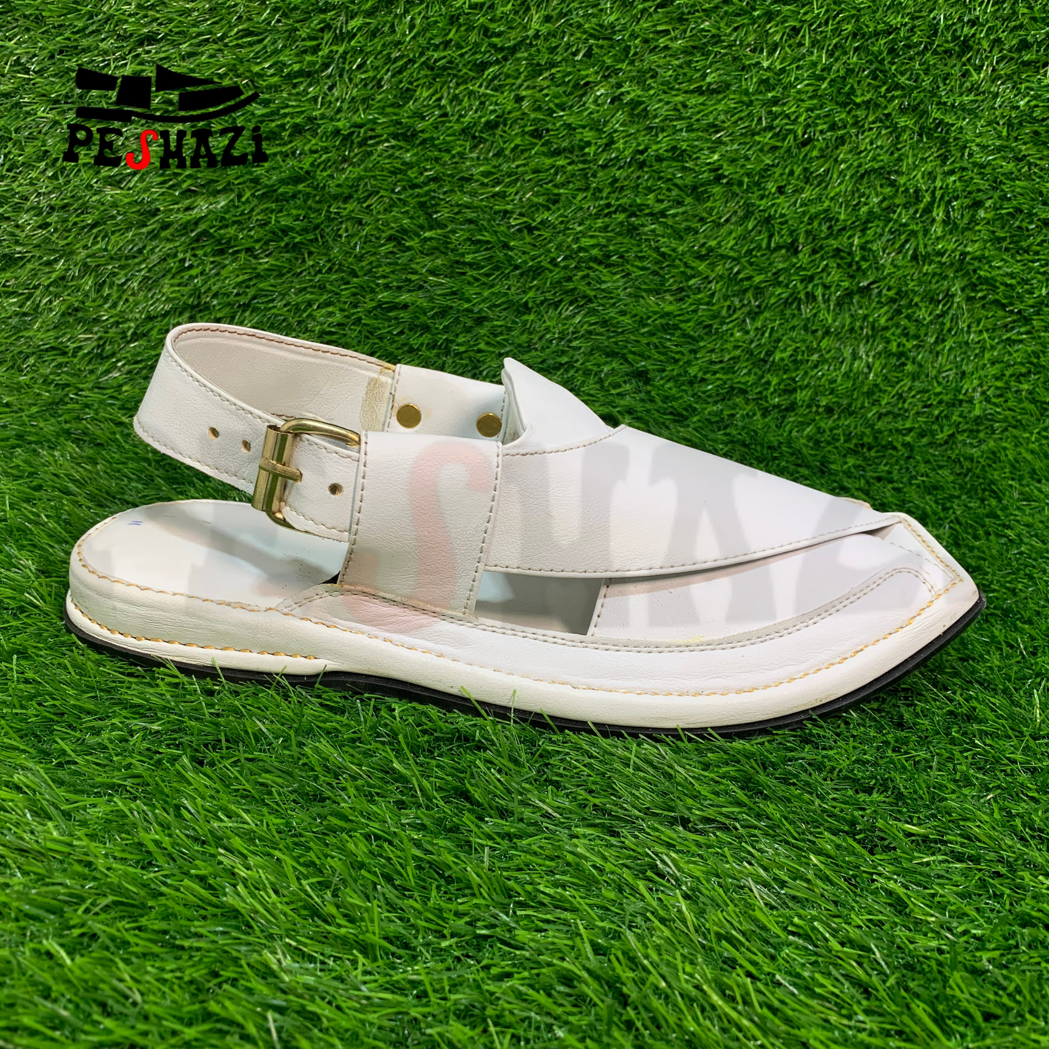 Pure White Zalmi Chappal – Premium Handmade Elegance