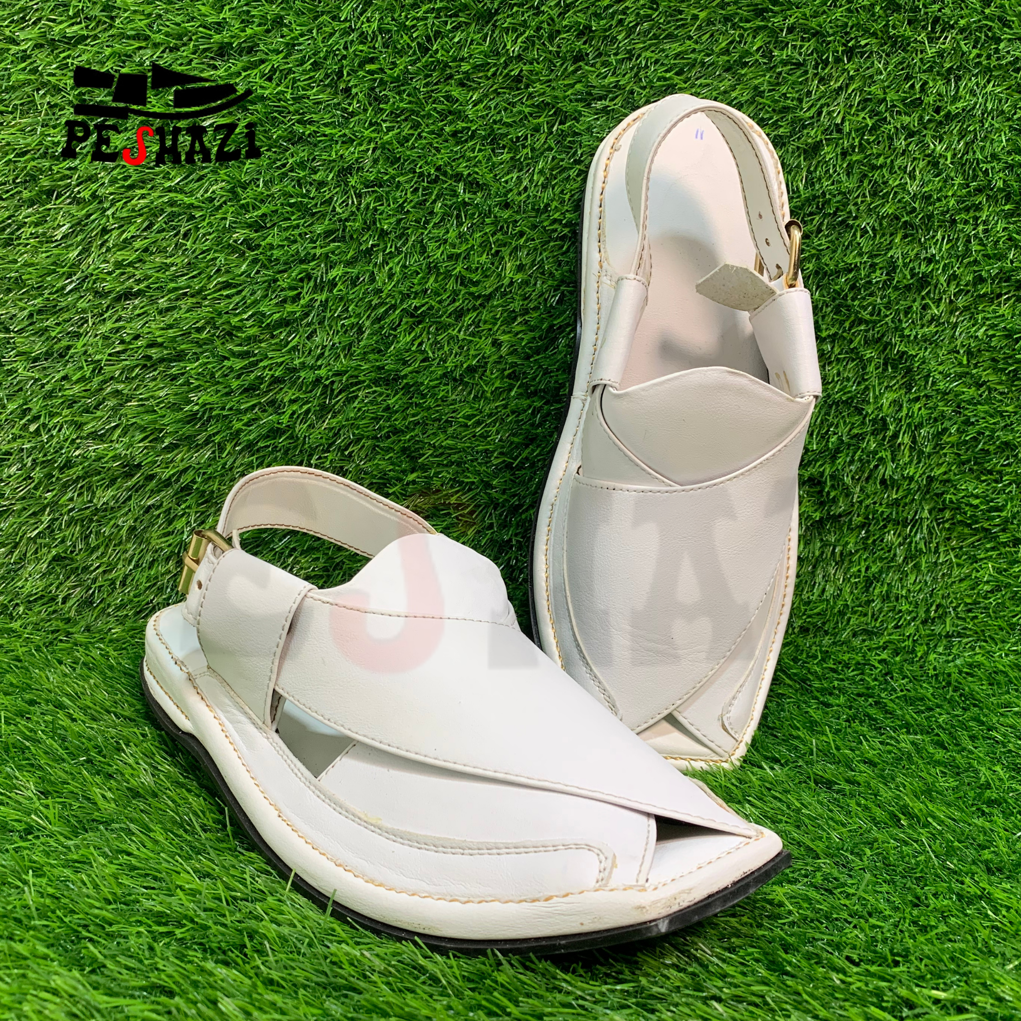 Pure White Zalmi Chappal – Premium Handmade Elegance